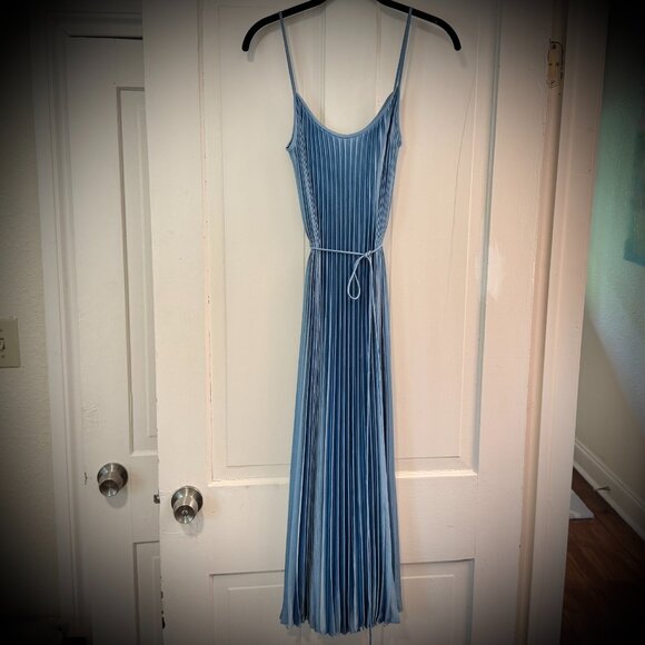 Vince sleeveless satin accordion pleated dress L spaghetti straps, waist tie - Picture 10 of 10